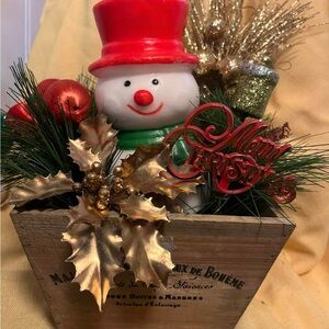 Vintage Assemblage Festive Snowman Holiday Arrangement with Gold Accents in wood